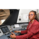 Marie-Ivonne-Ngom-conductrice-du-Train-Express-Regional - ecodefem.com